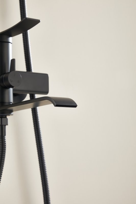 Душевая стойка BELZ B812 B24812-7 матовая черная