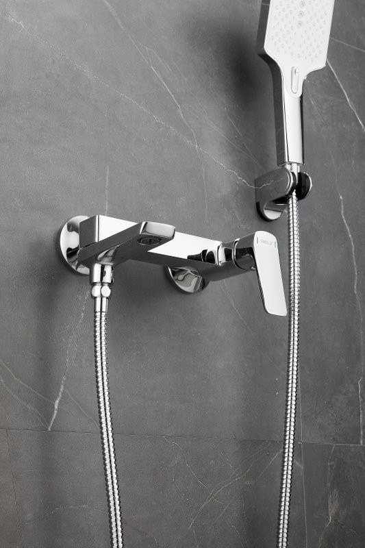 Смеситель для ванны с душем BELZ B715 B60715 хром