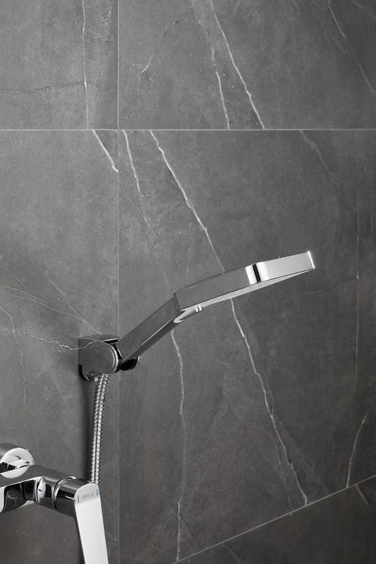 Смеситель для ванны с душем BELZ B715 B60715 хром