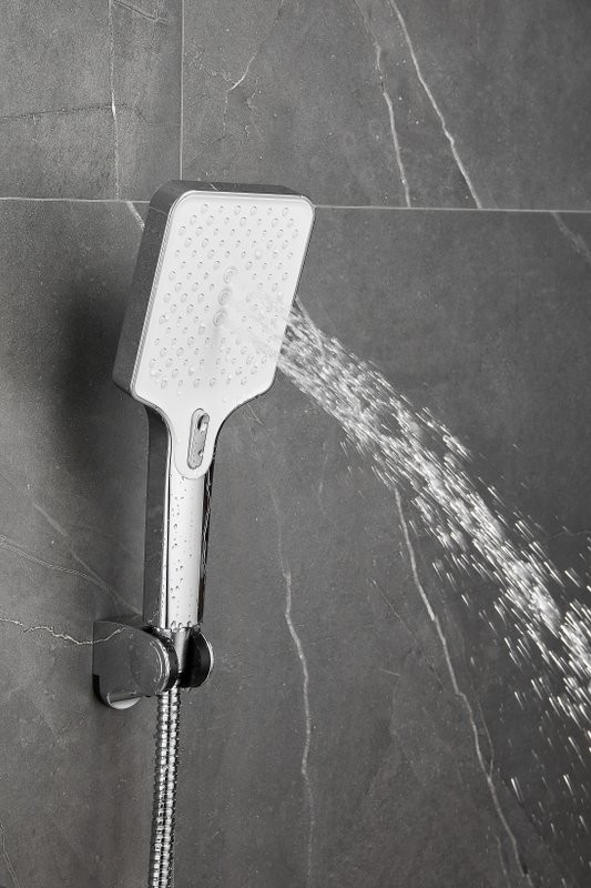 Смеситель для ванны с душем BELZ B715 B60715 хром