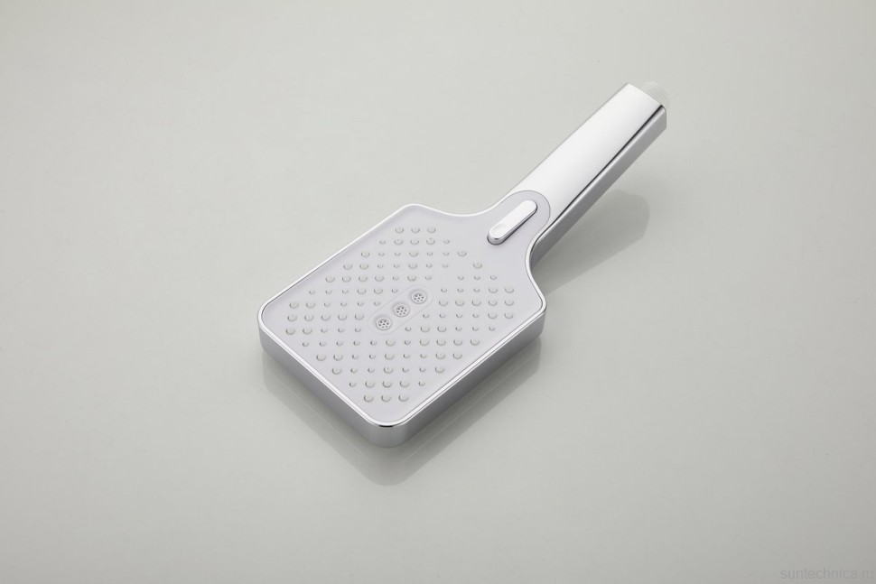 Смеситель для ванны с душем BELZ B715 B60715 хром