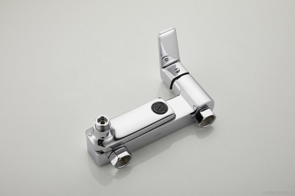 Смеситель для ванны с душем BELZ B715 B60715 хром