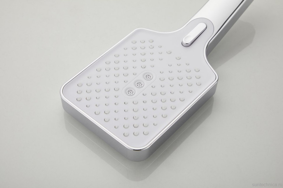 Смеситель для ванны с душем BELZ B715 B60715 хром