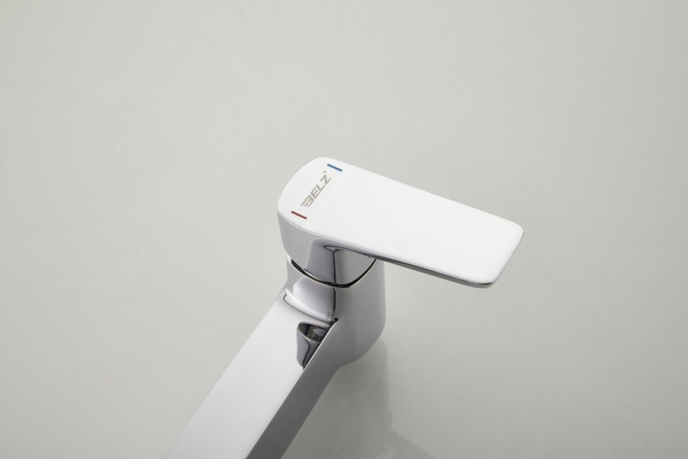 Смеситель для ванны с душем BELZ B715 B60715 хром