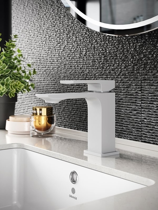 Душевой комплект Orange Lutz Lutz M04-311w белый