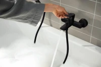 Смеситель для ванны с душем Hansgrohe Rebris E 72450670 черный матовый Смеситель для ванны с душем Hansgrohe Rebris E 72450670 черный матовый