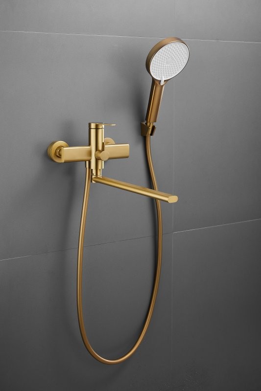 Смеситель с длинным изливом для ванны BELZ B813 B22813-5 золото