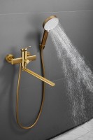 Смеситель с длинным изливом для ванны BELZ B813 B22813-5 золото