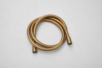 Смеситель с длинным изливом для ванны BELZ B813 B22813-5 золото