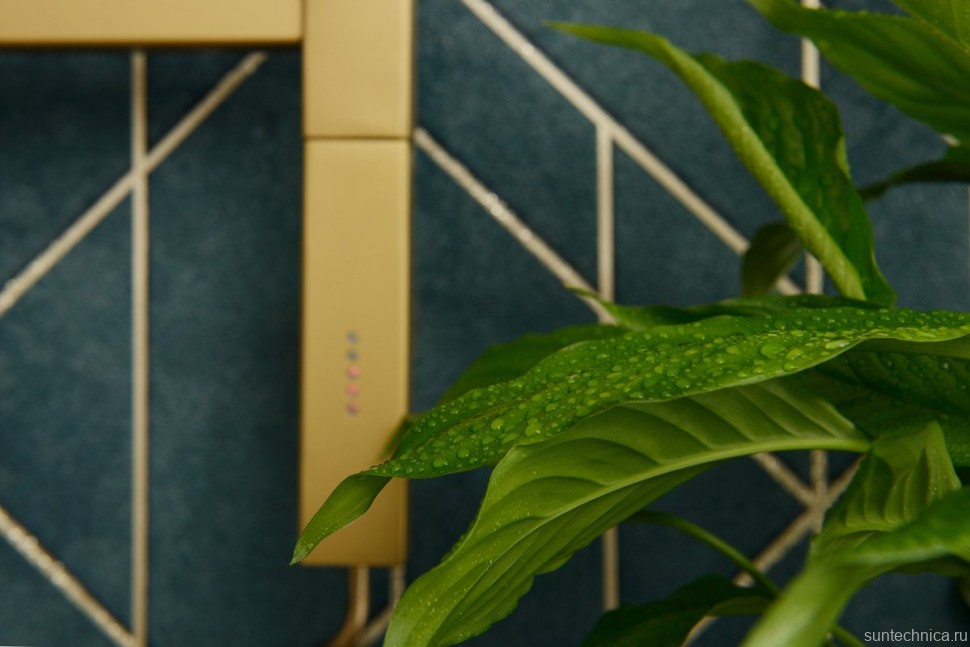 Полотенцесушитель электрический Сунержа Модус 3.1 32-5901-1240 130x45 см, подключение справа, золотой шелк, лесенка