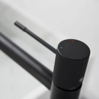 Смеситель для раковины Vincea Desire VBF-1D2MB черный матовый Смеситель для раковины Vincea Desire VBF-1D2MB черный матовый