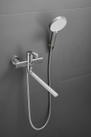 Смеситель с длинным изливом для ванны BELZ B813 B22813-1 сатин Смеситель с длинным изливом для ванны BELZ B813 B22813-1 сатин