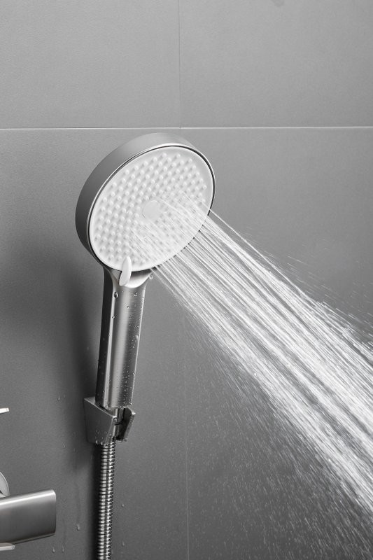 Смеситель с длинным изливом для ванны BELZ B813 B22813-1 сатин