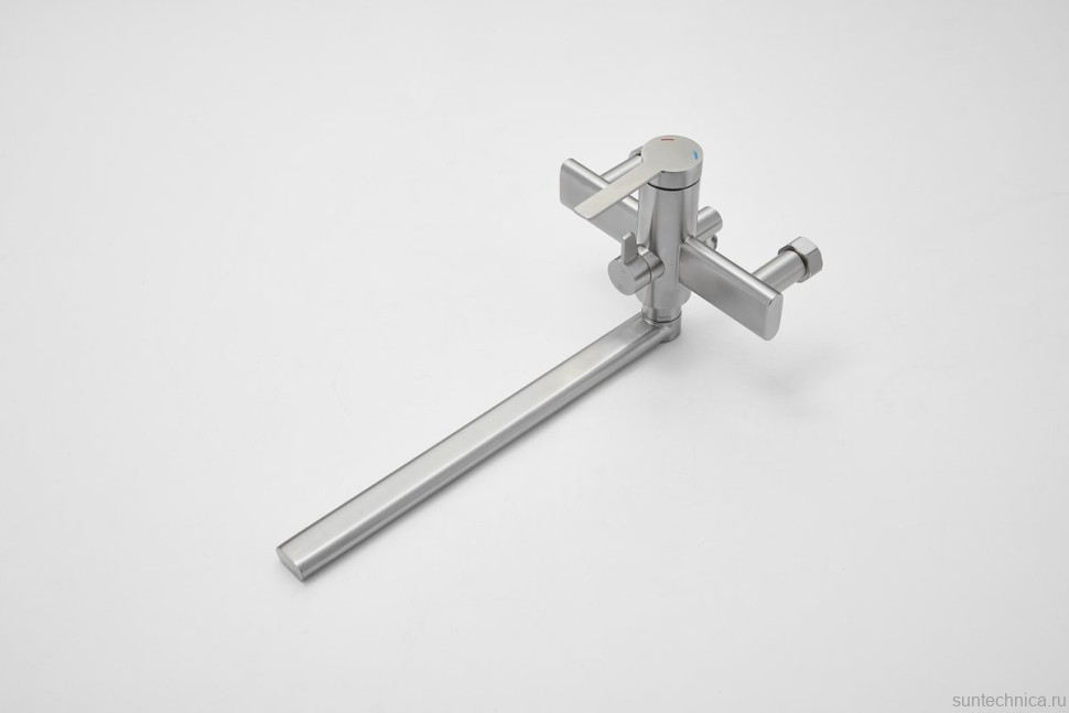 Смеситель с длинным изливом для ванны BELZ B813 B22813-1 сатин