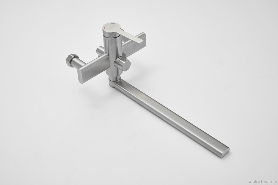 Смеситель с длинным изливом для ванны BELZ B813 B22813-1 сатин