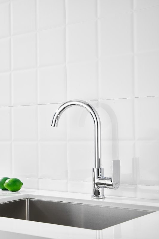 Смеситель для кухни BELZ B679 B70679 хром