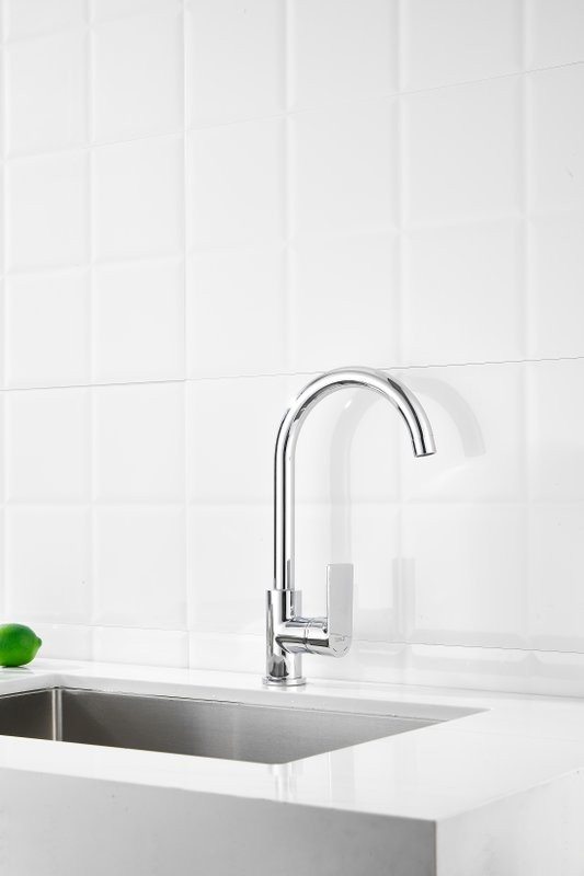Смеситель для кухни BELZ B679 B70679 хром