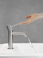 Смеситель для раковины AltroBagno Bilancia 0140 Ni никель Смеситель для раковины AltroBagno Bilancia 0140 Ni никель