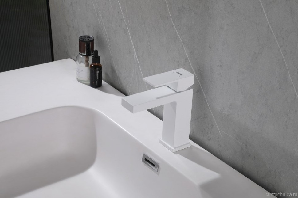 Смеситель для раковины Abber Daheim AF8210W матовый белый