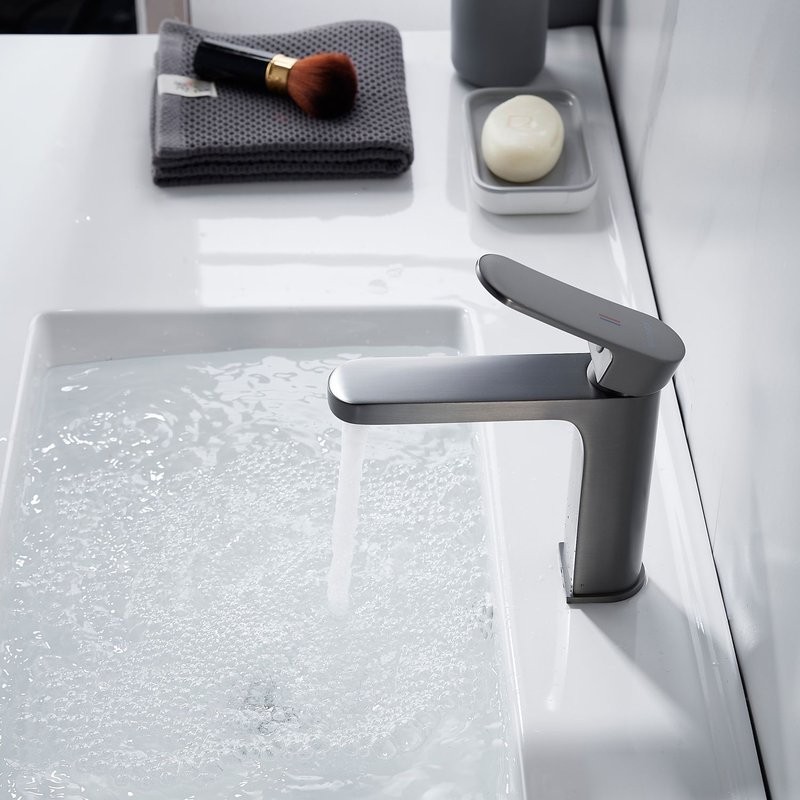 Смеситель для раковины Shevanik S4501T, оружейная сталь