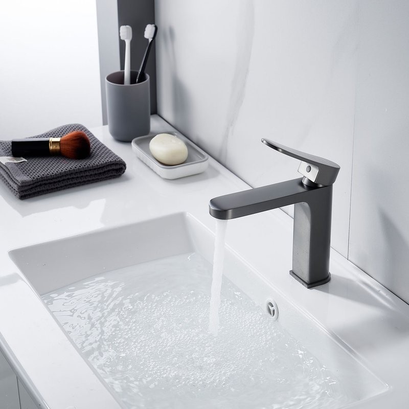 Смеситель для раковины Shevanik S4501T, оружейная сталь