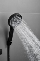 Смеситель с длинным изливом для ванны BELZ B813 B22813-7 черный