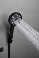 Смеситель с длинным изливом для ванны BELZ B813 B22813-7 черный