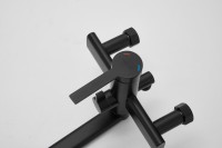 Смеситель с длинным изливом для ванны BELZ B813 B22813-7 черный