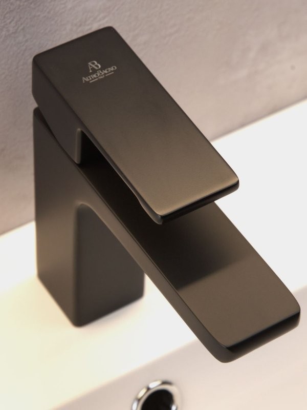 Смеситель для раковины AltroBagno Lamberto AltroBagnoLamberto0124MB матовый черный
