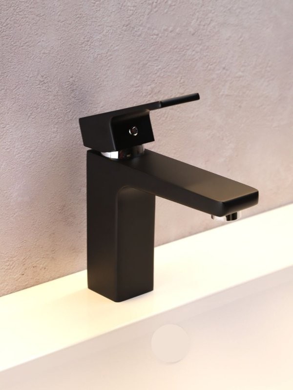 Смеситель для раковины AltroBagno Lamberto AltroBagnoLamberto0124MB матовый черный