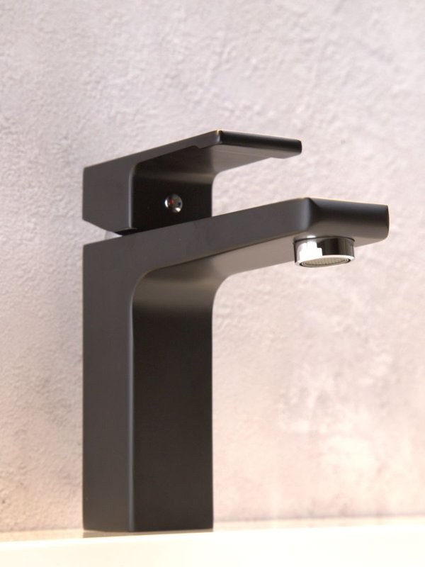Смеситель для раковины AltroBagno Lamberto AltroBagnoLamberto0124MB матовый черный