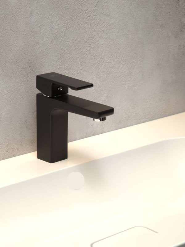 Смеситель для раковины AltroBagno Lamberto AltroBagnoLamberto0124MB матовый черный