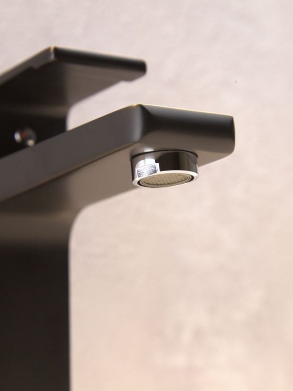 Смеситель для раковины AltroBagno Lamberto AltroBagnoLamberto0124MB матовый черный