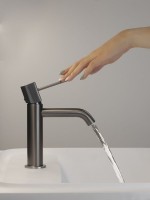 Смеситель для раковины AltroBagno Bilancia AltroBagnoBilancia0141GM оружейная сталь