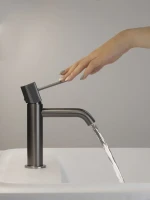 Смеситель для раковины AltroBagno Bilancia AltroBagnoBilancia0141GM оружейная сталь