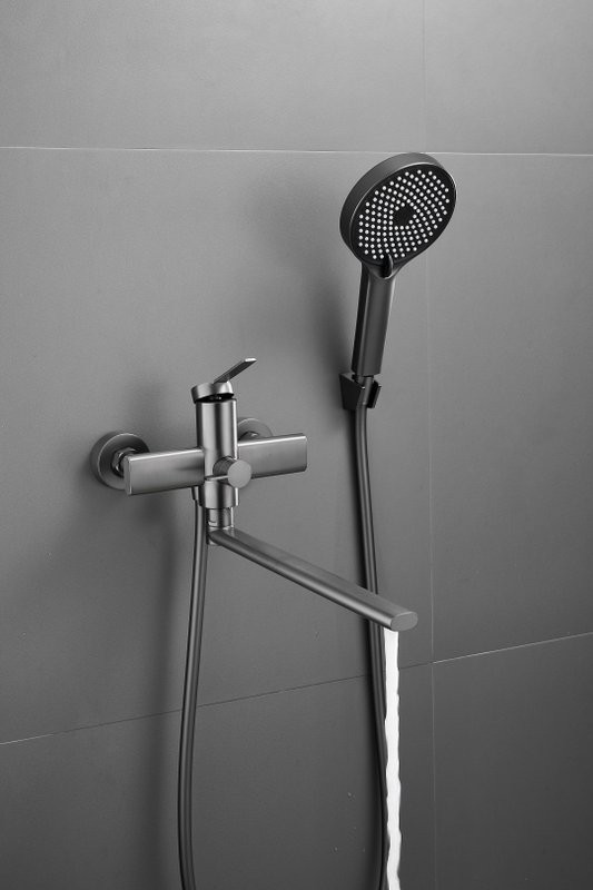 Смеситель с длинным изливом для ванны BELZ B813 B22813-3 оружейная сталь