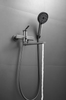 Смеситель с длинным изливом для ванны BELZ B813 B22813-3 оружейная сталь