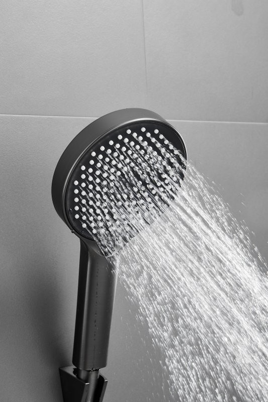 Смеситель с длинным изливом для ванны BELZ B813 B22813-3 оружейная сталь