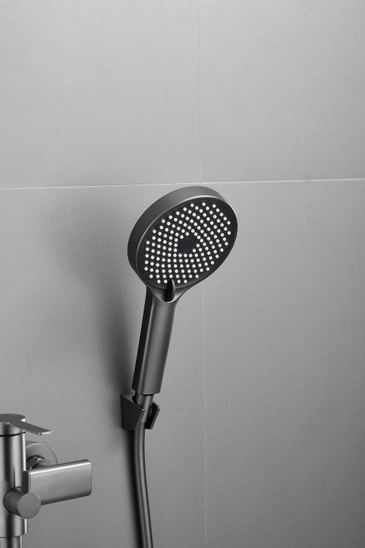 Смеситель с длинным изливом для ванны BELZ B813 B22813-3 оружейная сталь