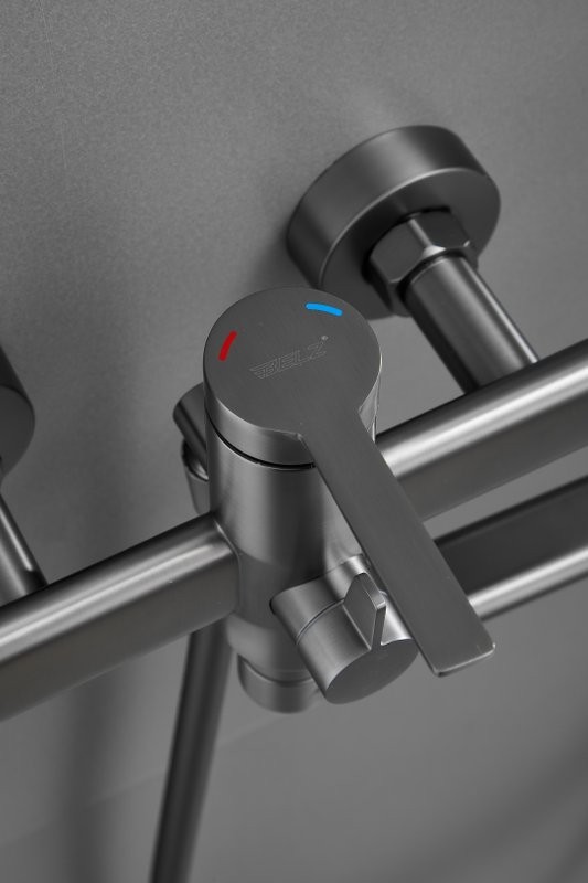 Смеситель с длинным изливом для ванны BELZ B813 B22813-3 оружейная сталь