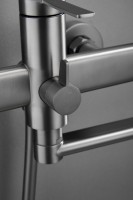 Смеситель с длинным изливом для ванны BELZ B813 B22813-3 оружейная сталь