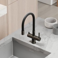 Смеситель для кухни Sancos Lucia SC4004GG с гибким изливом, вороненая сталь
