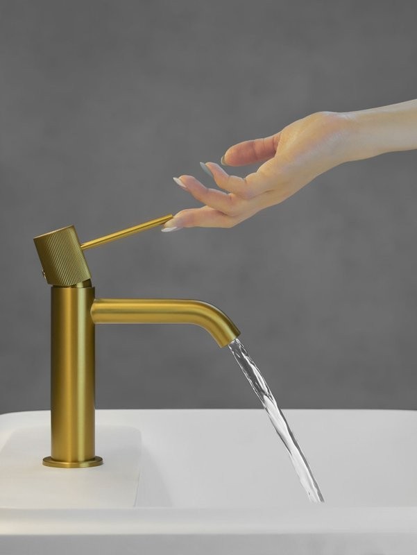 Смеситель для раковины AltroBagno Bilancia AltroBagnoBilancia0142BG матовое золото