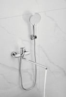 Смеситель с длинным изливом для ванны BELZ B713 B22713 хром Смеситель с длинным изливом для ванны BELZ B713 B22713 хром