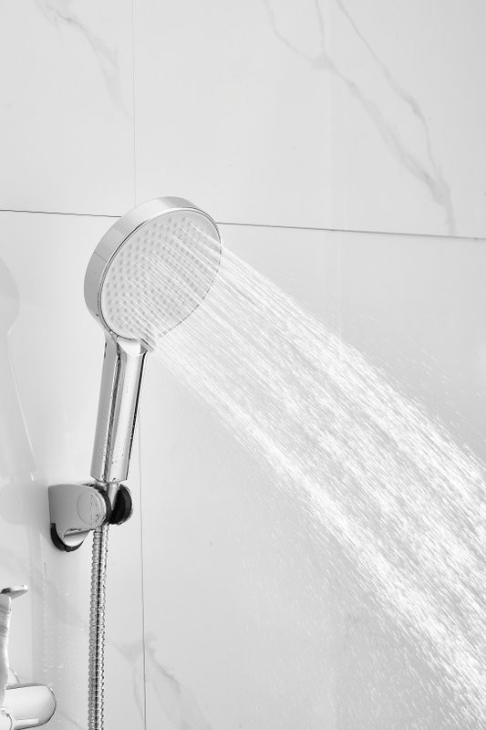 Смеситель с длинным изливом для ванны BELZ B713 B22713 хром