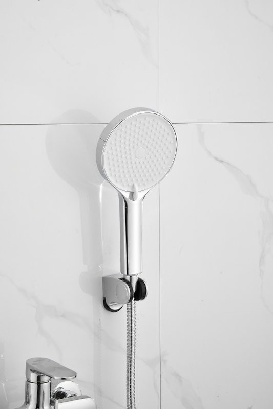 Смеситель с длинным изливом для ванны BELZ B713 B22713 хром