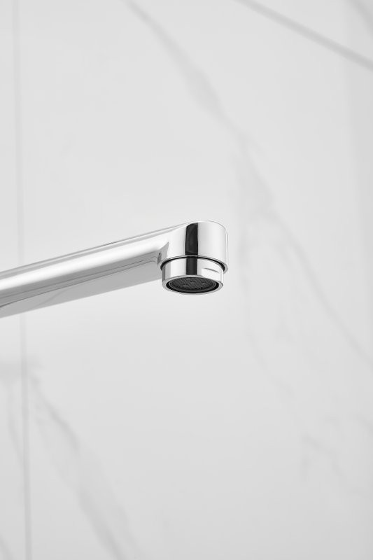 Смеситель с длинным изливом для ванны BELZ B713 B22713 хром