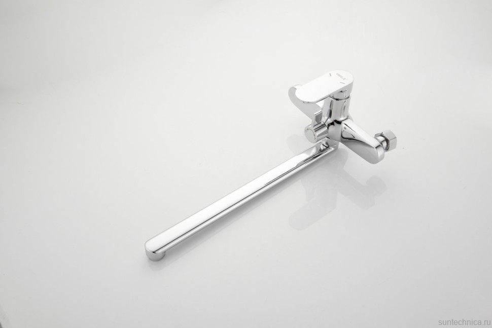 Смеситель с длинным изливом для ванны BELZ B713 B22713 хром