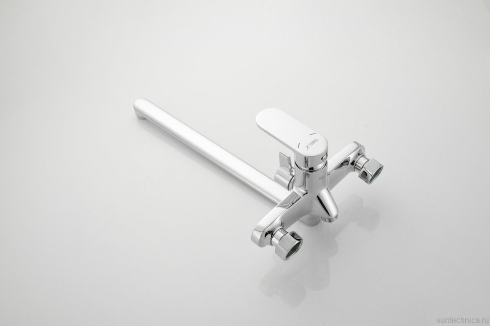Смеситель с длинным изливом для ванны BELZ B713 B22713 хром
