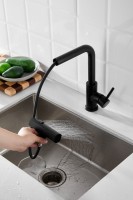 Смеситель для кухни BELZ B811 B74811-7 черный